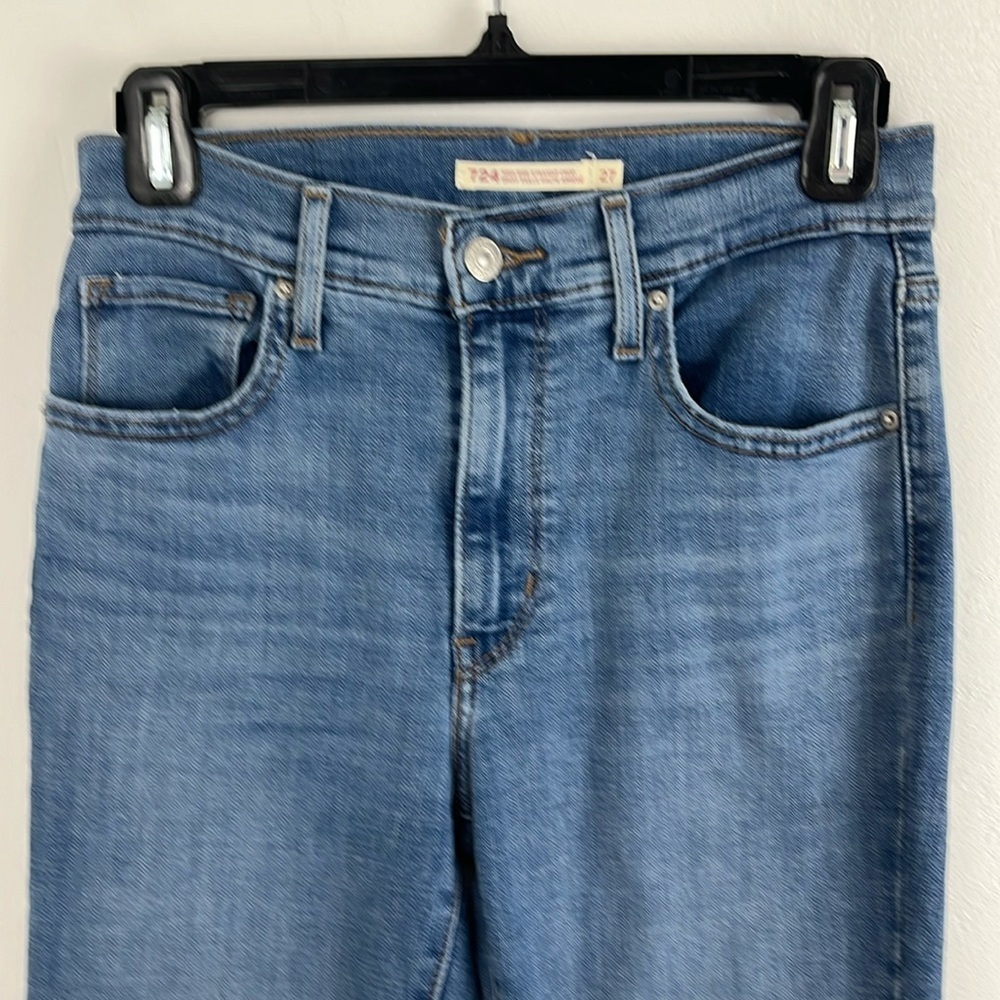 Levis 724 Distressed High Rise Straight Crop Jeans - Picture 3 of 10